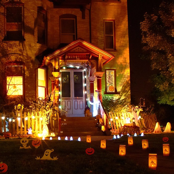 Outdoor halloween home decor ideas